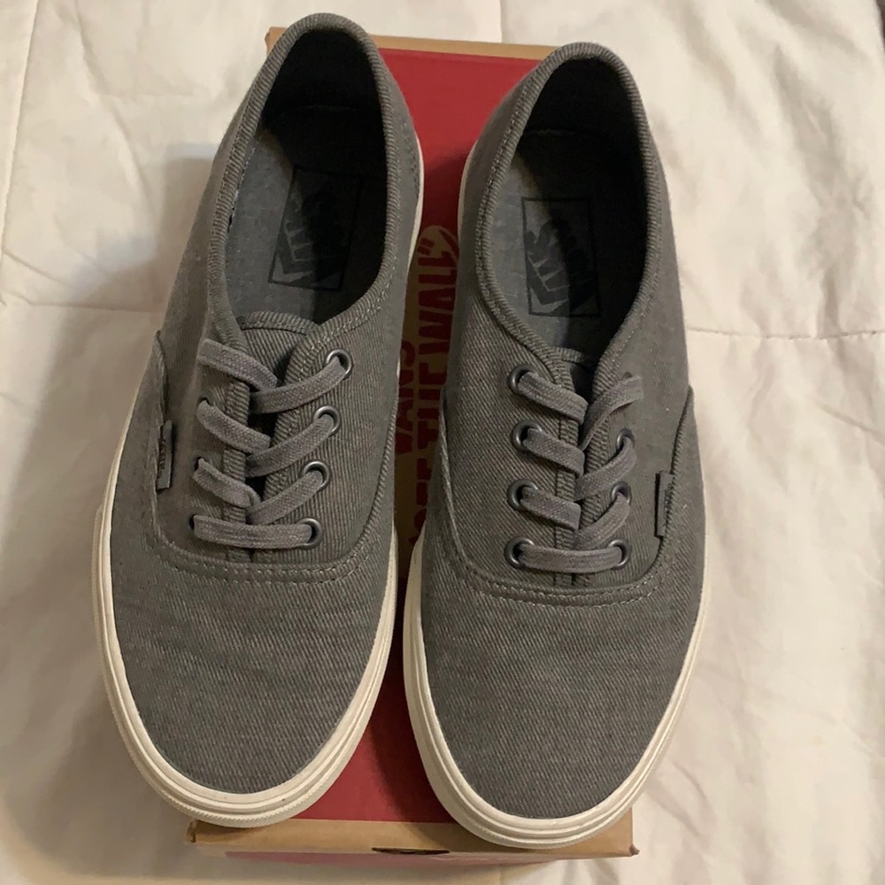 Vans Authentic Pewter/Marshmallow Men’s 6 Women’s 7.5